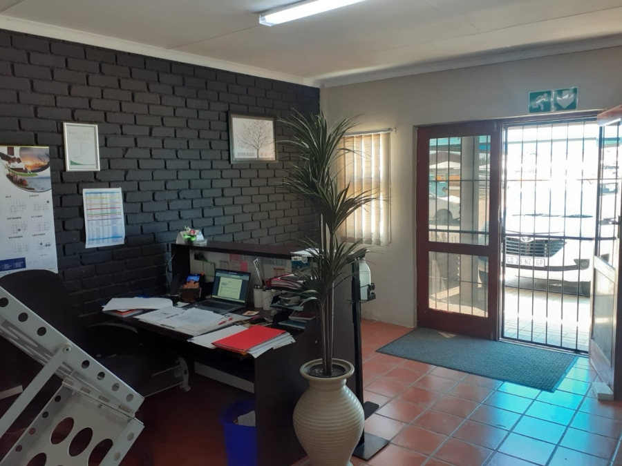 Commercial Property for Sale in Voorbaai Western Cape